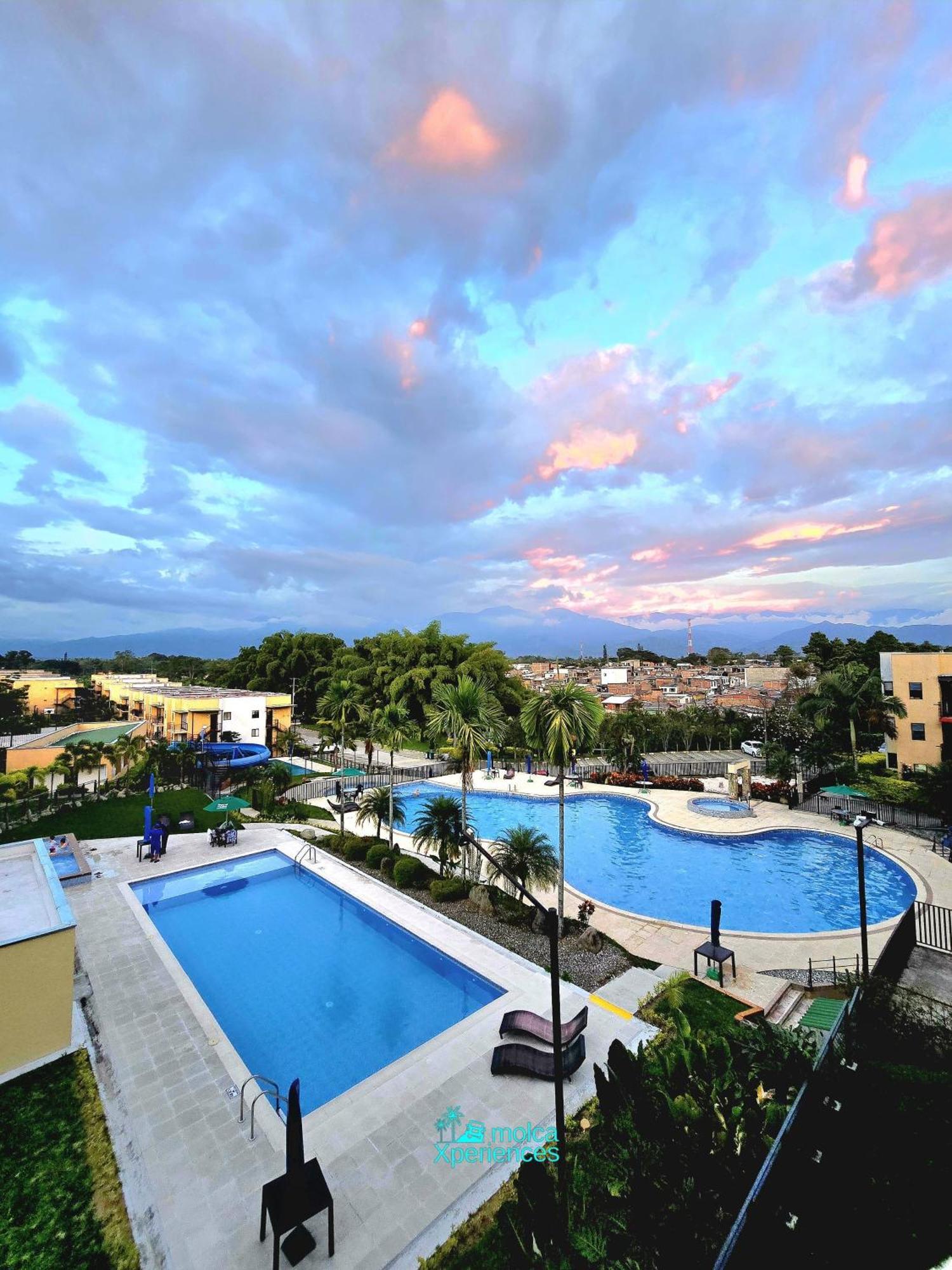 Privado Vacacional A 5m Del Aeropuerto, 20 Minutos Del Parque Del Cafe Y Centro De Con 4 Piscinas, 3 Jacuzzi, Sauna By Molca Xperiences 2h Appartement