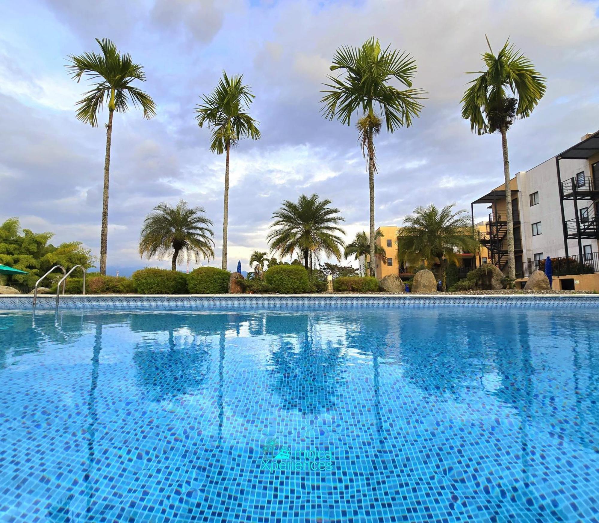 Appartement Privado Vacacional A 5m Del Aeropuerto, 20 Minutos Del Parque Del Cafe Y Centro De Con 4 Piscinas, 3 Jacuzzi, Sauna By Molca Xperiences 2h Armenia (Quindio)