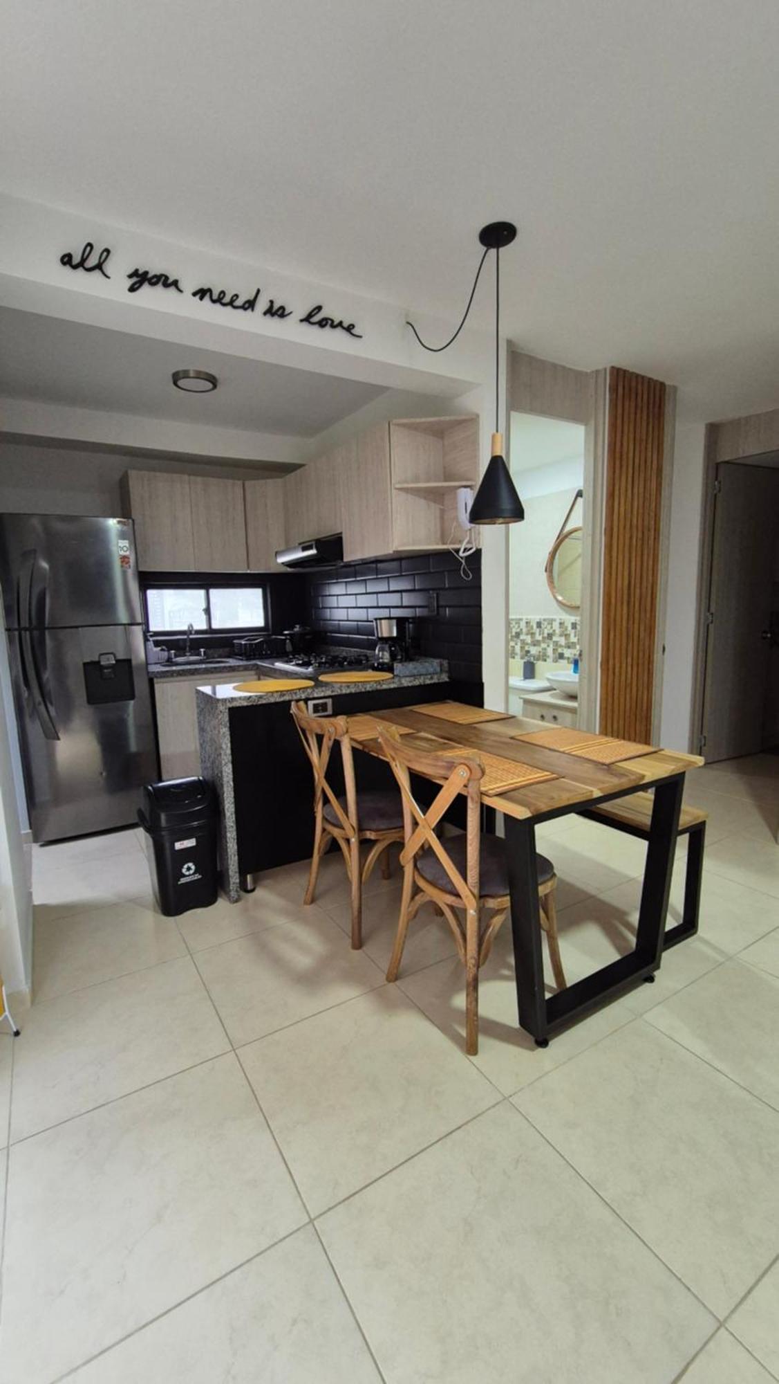 Appartement Privado Vacacional A 5m Del Aeropuerto, 20 Minutos Del Parque Del Cafe Y Centro De Con 4 Piscinas, 3 Jacuzzi, Sauna By Molca Xperiences 2h