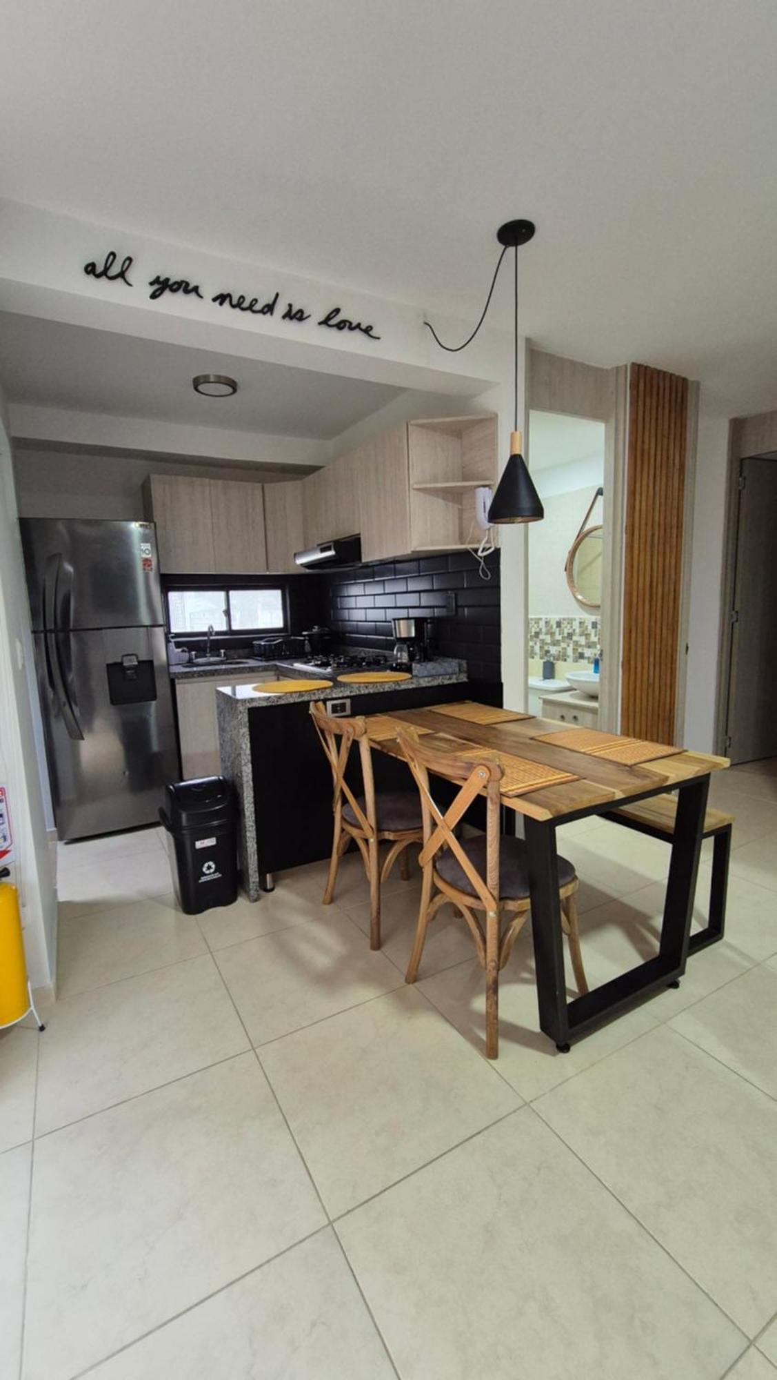 Appartement Privado Vacacional A 5m Del Aeropuerto, 20 Minutos Del Parque Del Cafe Y Centro De Con 4 Piscinas, 3 Jacuzzi, Sauna By Molca Xperiences 2h Armenia (Quindio)