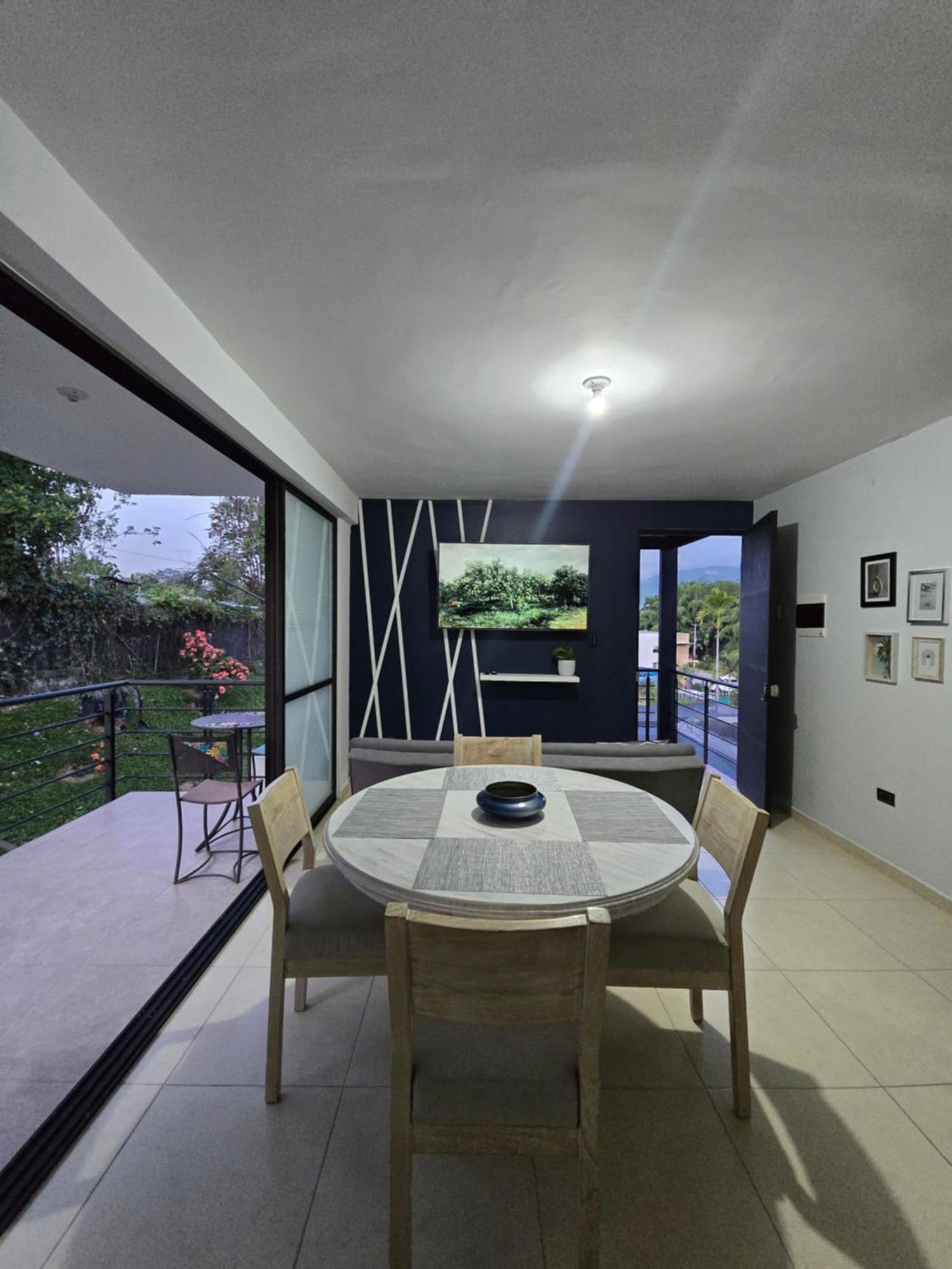 Privado Vacacional A 5m Del Aeropuerto, 20 Minutos Del Parque Del Cafe Y Centro De Con 4 Piscinas, 3 Jacuzzi, Sauna By Molca Xperiences 2h * Armenia (Quindio)